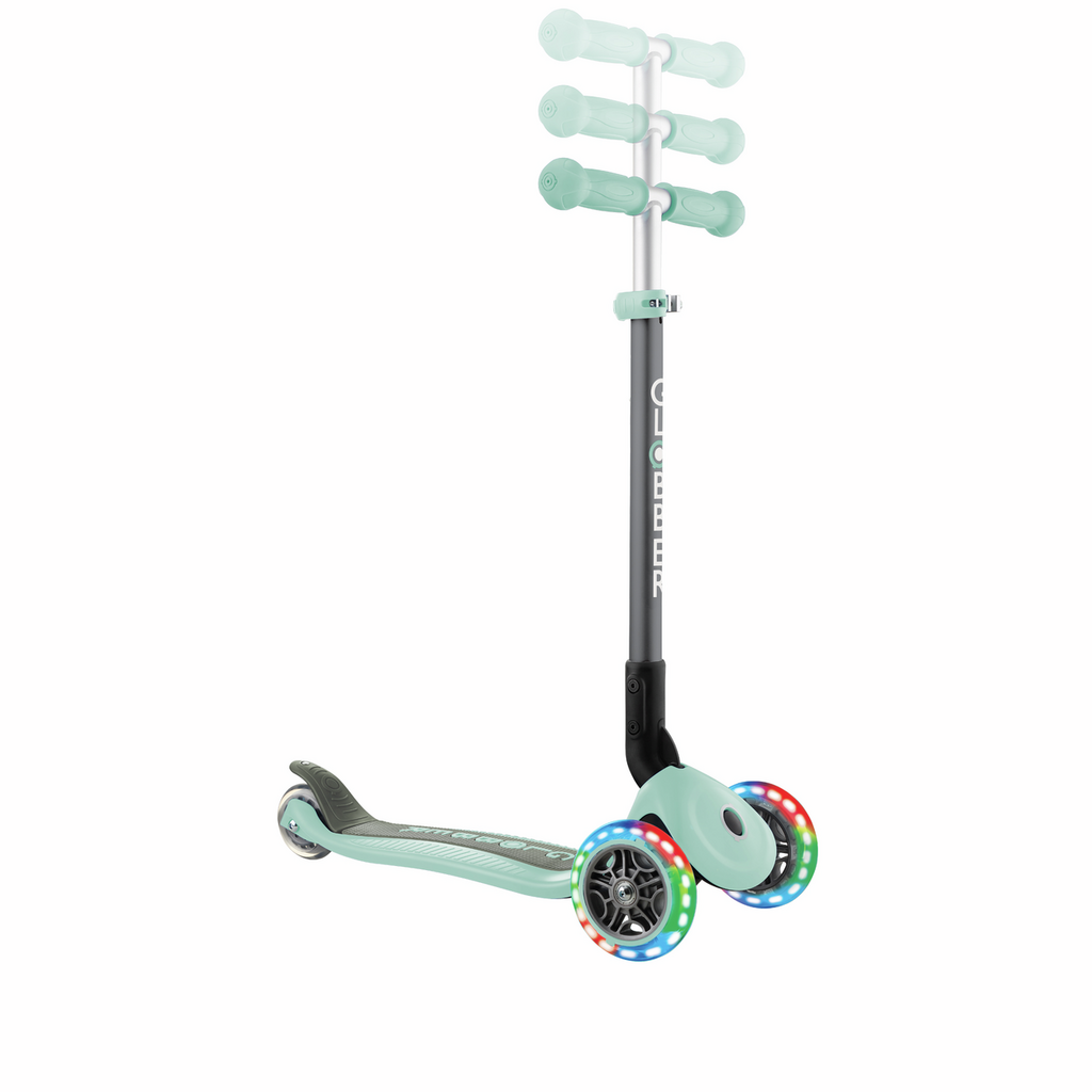 Patinete Primo Plegable Luces Menta - Globber - Imagen 3